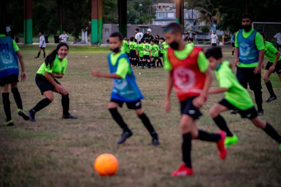 El Real Villalba lo conforman 82 niños y niñas entre las edades de 3 a 17 años, quienes se dividen en seis categorías: U5, U7, U9, U11, U15 y U17.