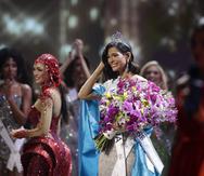 Miss Nicaragua,  Sheynnis Palacios (c), reacciona luego de ser coronada como la nueva Miss Universe 2023 este 18 de noviembre de 2023, en San Salvador (El Salvador).   EFE/ Rodrigo Sura
