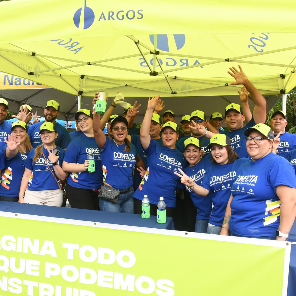 Argos ha implantado un programa robusto de relaciones con las comunidades aledañas a sus operaciones en Dorado y San Juan, así como en toda la isla.