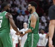 Jayson Tatum y Jaylen Brown sacaron la cara por los Celtics en el cuarto partido de su serie ante el Heat.