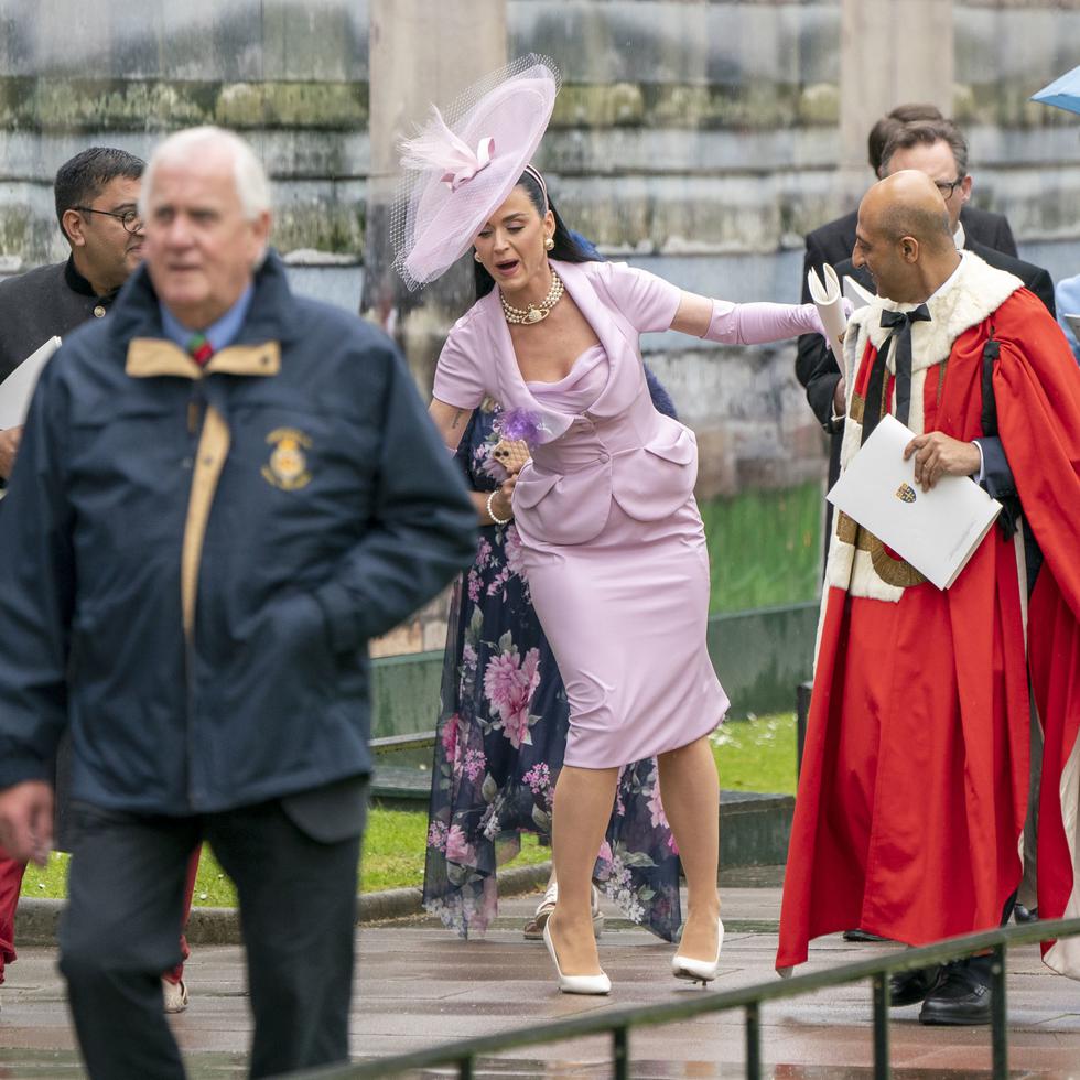 Katy Perry a su salida de la Abadía de Westminster.