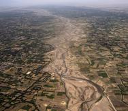 Vista aérea de las afueras de Herat, Afganistán, del lunes 5 de junio de 2023. Dos sismos de magnitud 6.3 sacudieron la provincia de Herat, oeste de Afganistán, donde causaron docenas de muertos, el sábado 7 de octubre de 2023, según las autoridades. (AP Photo/Rodrigo Abd, Archivo)