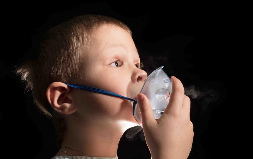 Los niños con asma moderada o severa y otros desórdenes inmunes están en mayor riesgo de adquirir una enfermedad grave por el COVID-19.