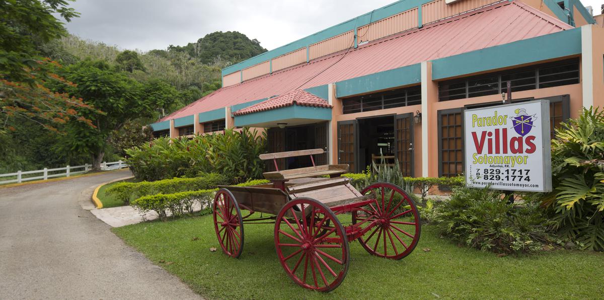El parador Villas de Sotomayor, en Adjuntas, tenía 53 habitaciones.
