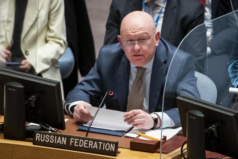 En esta imagen de archivo, Vassily Nebenzia, el representante permanente de Rusia ante Naciones Unidas, interviene en una reunión del Consejo de Seguridad de la ONU, el 29 de marzo de 2022, en la sede de la ONU.