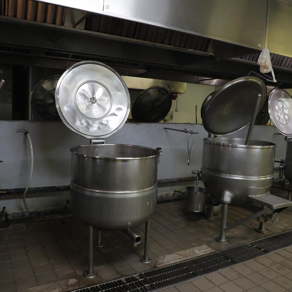 En la foto, las calderas en la cocina de la cárcel 1072 de Bayamón.
