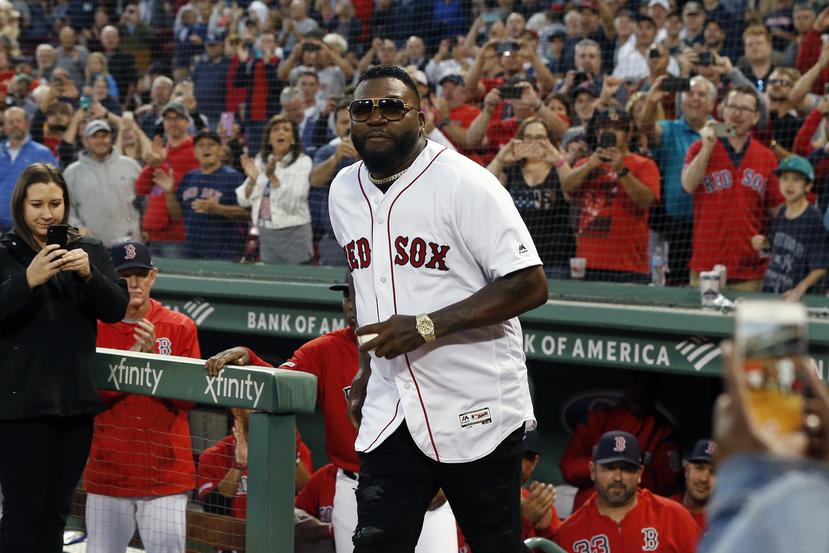 David Ortiz en 2019 para lanzar la pelota de honor en un juego de los Red Sox de Boston.