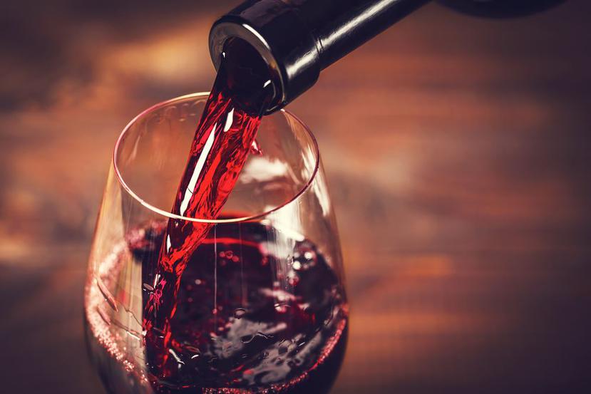 Los podcasts siguen siendo una excelente forma de escuchar sobre vinos sin necesidad de ser un experto. (Shutterstock)