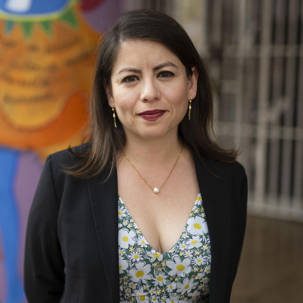 Cristina Parés Alicea, directora ejecutiva de Proyecto Matria, destacó la importancia del tercer sector en la erradicación de la violencia machista, en una tertulia de la fraternidad Phi Sigma Alpha.