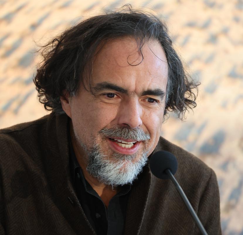 El cineasta mexicano Alejandro González Iñárritu reflexiona sobre el impacto que crea en el individuo mudarse de su país natal.