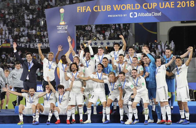 El Real Madrid celebra el título. (AP)