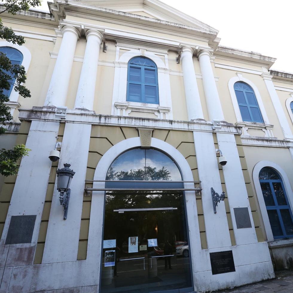 Fachada del edificio que alberga el Archivo General de Puerto Rico.
