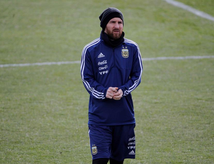 El delantero de la selección argentina, Lionel Messi, durante el entrenamiento. (EFE)