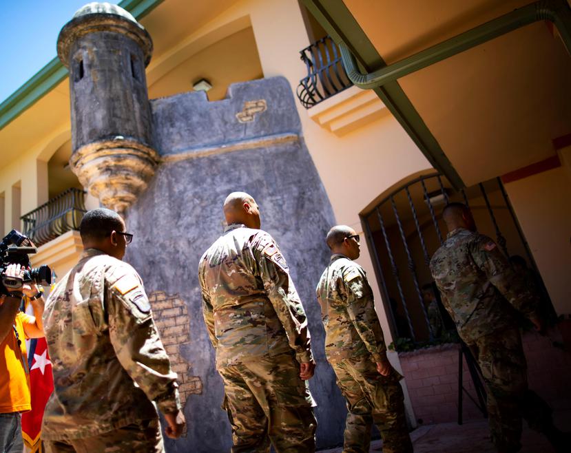 Ochenta soldados de la Reserva del Ejército de los Estados Unidos en Puerto Rico recibieron ayer una bonificación por enlistarse nuevamente para servir un tiempo adicional en el cuerpo militar.