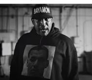En el video de la canción "Flow HP", tema de Don Omar junto a Residente lanzado en septiembre de 2021, se ve al reconocido intérprete lucir un "hoodie" con una foto de Ángelo Millones.