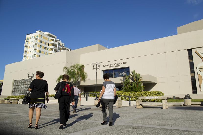 Considerado uno de los escenarios principales del país, el Centro de Bellas Artes de Santurce ha sufrido continuos recortes de presupuesto. (Archivo/GFR Media)