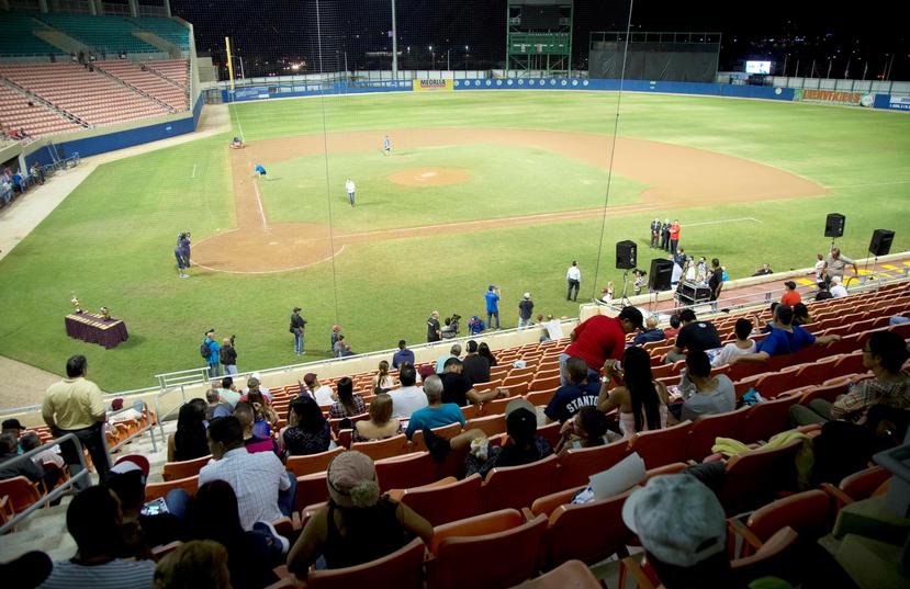 La jornada inaugural del béisbol invernal arrancó ayer en el estadio Isidoro “Cholo” García de Mayagüez con dos partidos.
