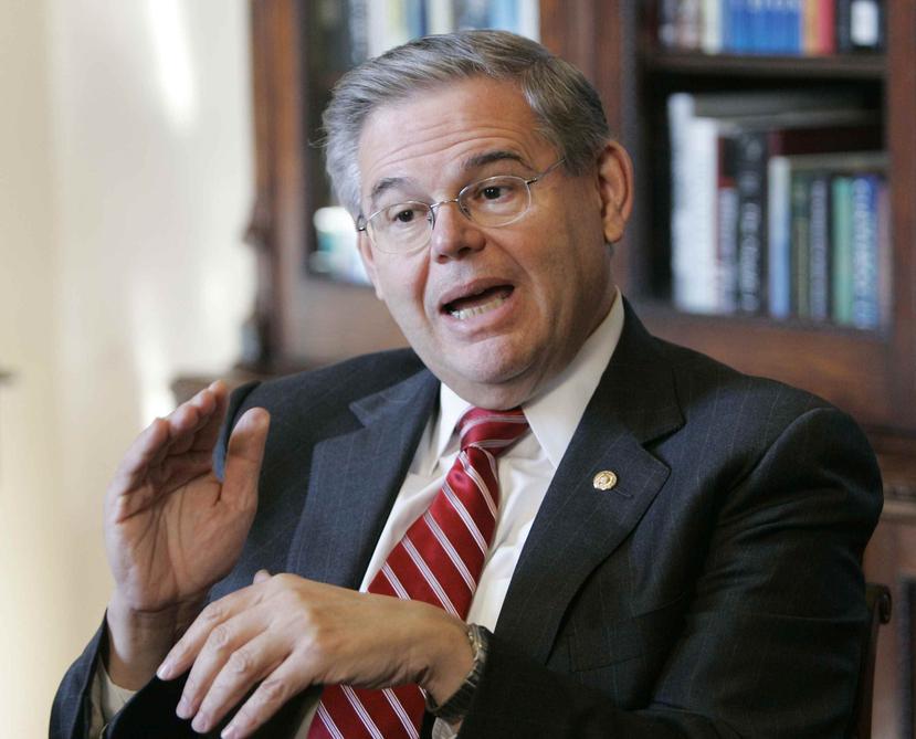 El senador demócrata Robert Menéndez denunció el proyecto "PROMESA" como "antidemocrático" y la negativa de la mayoría republicana del Senado a permitir votos sobre posibles enmiendas a la legislación. (AP Susan Walsh)
