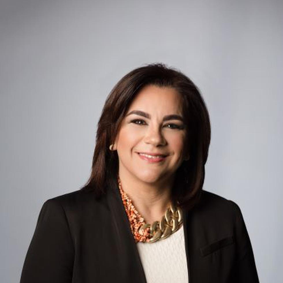 Aysha Issa, primera vicepresidenta de Banca Individual y de Pequeños Negocios en Firstbank