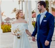 Ivonne Orsini y Christian Ravelo durante su enlace matrimonial. La animadora compartió imágenes en su cuenta de Instagram.