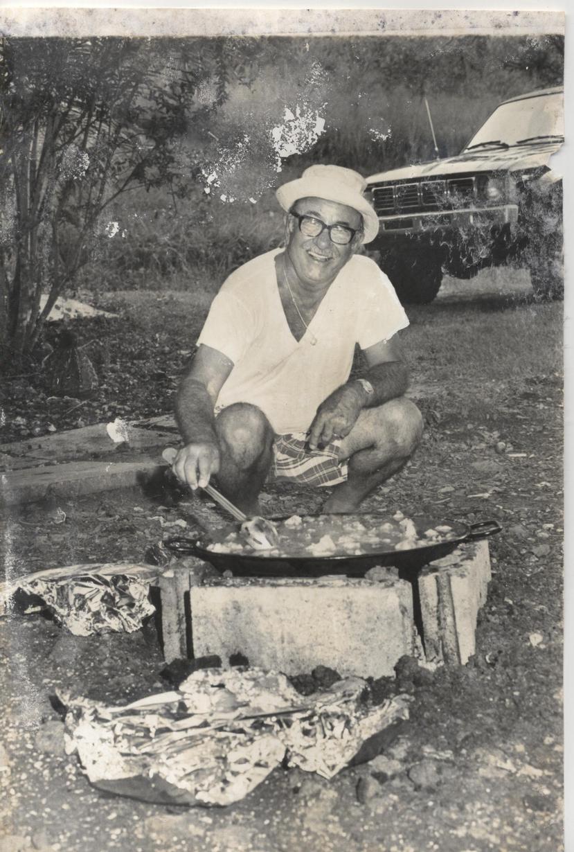 Don Tommy disfrutaba de cocinar para su familia.