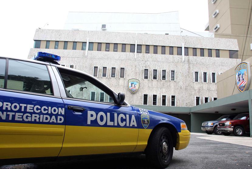 Un agente adscrito a la Oficina de Reforma de la Policía fue desarmado tras resultar implicado en un choque en Río Piedras, mientras conducía bajo los efectos de bebidas embriagantes. (GFR Media)