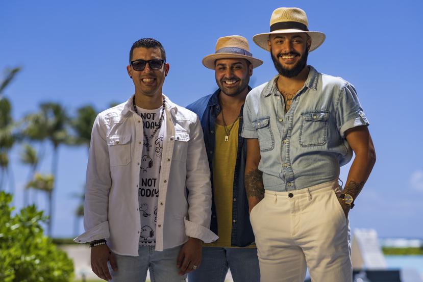 De izquierda a derecha, Félix "Felo" Torres, Roberto Karlo Figueroa y Urayoán Lizardi, quienes conforman la agrupación de salsa puertorriqueña N'Klabe.