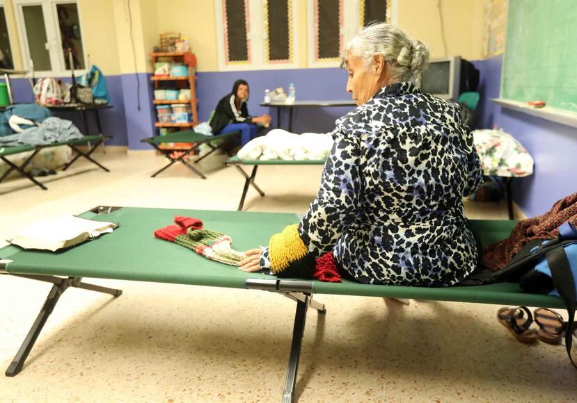 Lydia Martínez Maldonado tiene 75 años y nunca se había quedado en un refugio.