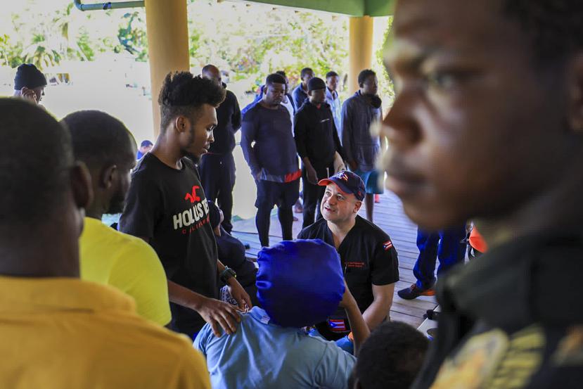 El grupo de 104 inmigrantes (102 haitianos y dos dominicanos) durmió ayer en el centro de detención de Aguadilla, ubicado en la antigua base Ramey.