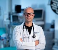 doctor José Román Ramos, cardiólogo invasivo en el Instituto Cardiovascular del Centro Médico Episcopal San Lucas.