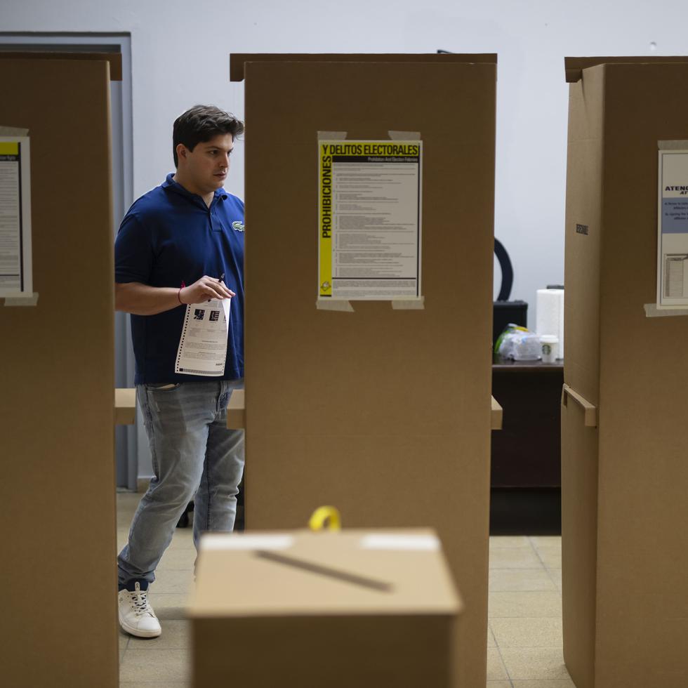 Las primarias presidenciales demócratas en Puerto Rico fueron celebradas el 28 de abril en unos 10 centros de votación.