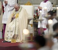 El papa Francisco preside la misa por la solemnidad de María en el comienzo del nuevo año en la basílica de San Pedro en el Vaticano.