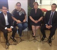 Ricardo Rosselló, Melinda Romero, María "Mayita" Meléndez y Roberto Lefranc durante la transmisión en vivo.