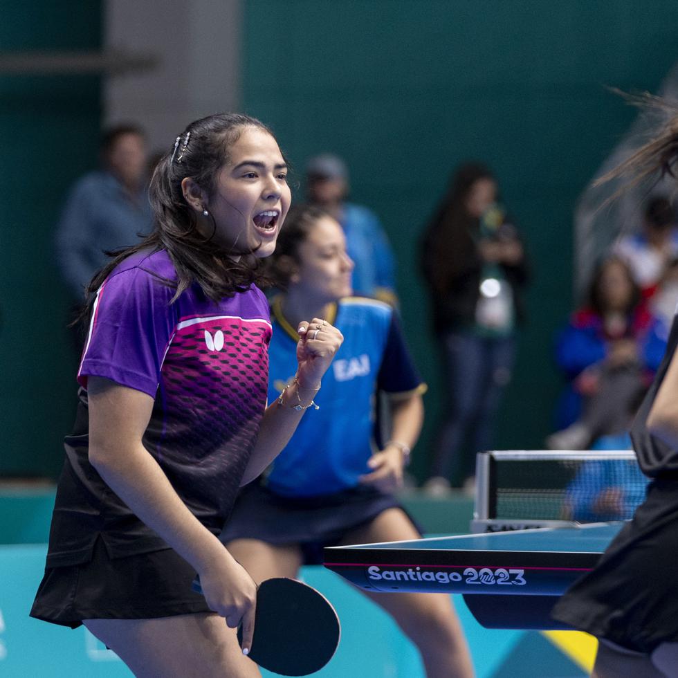 Las hermanas Díaz vencieron al equipo de Atletas Independientes (Guatemala) en cuatro sets.