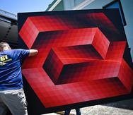 Last April, the Federal Bureau of Investigation (FBI) raided Vasarely’s house in Old San Juan. The agents seized 112 pieces of Vasarely´s art piece.