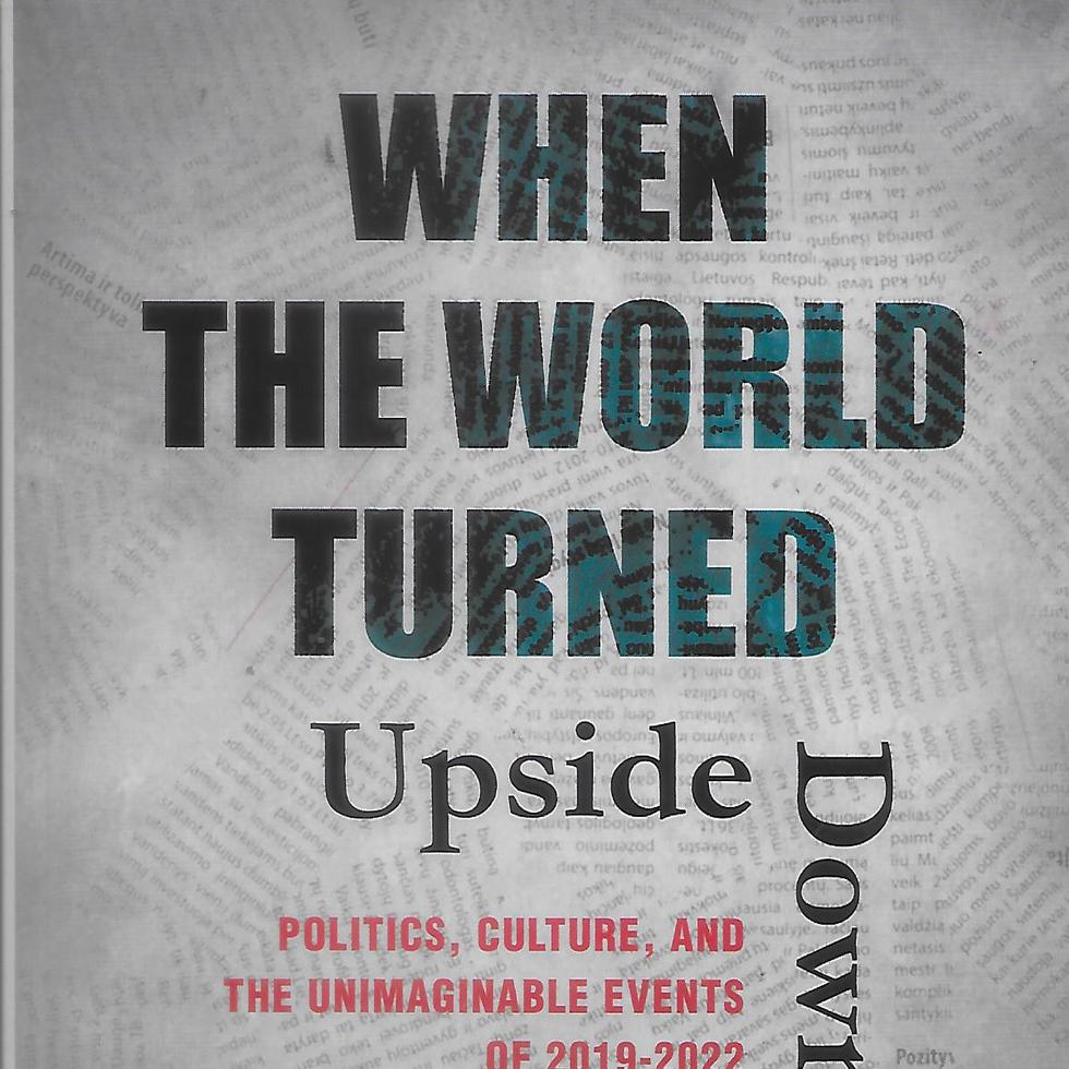 El título del libro es sugerente: el mundo, verdaderamente, parece estar al revés debido a eventos inimaginables.