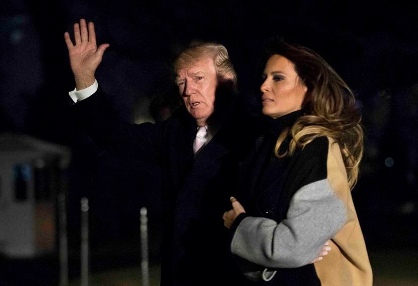 Presidente Donald Trump y la primera dama Melania Trump regresan a la Casa Blanca. (AP)