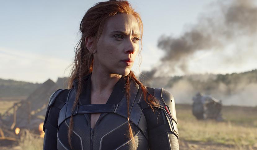 Esta imagen publicada por Disney / Marvel Studios muestra a Scarlett Johansson en una escena de "Black Widow". (Marvel Studios/Disney via AP)