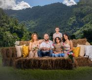 Carlos Beltrán en su Hacienda El Patrimonio en Morovis, junto a su esposa Jessica, sus hijas Kiara e Ivana, y su único varón, el menor Evan Carlos.