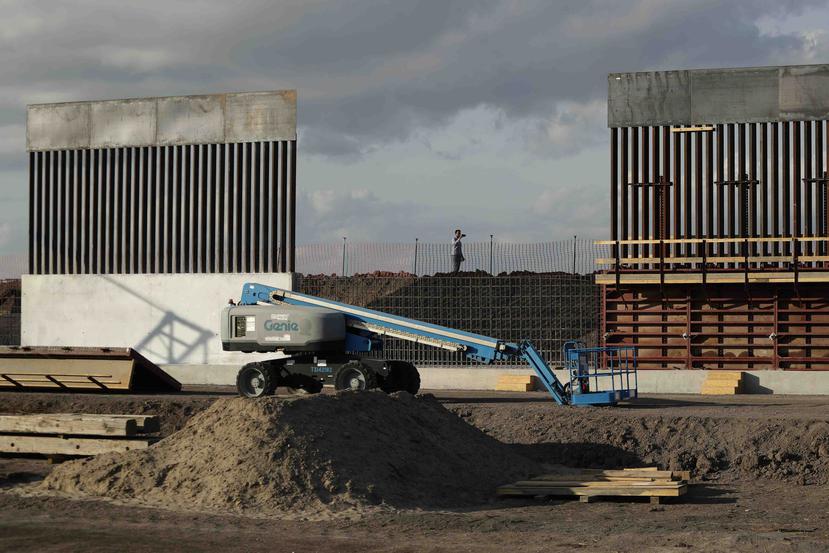Un tramo en construcción del muro fronterizo entre Estados Unidos y México en Donna, Texas. (AP)