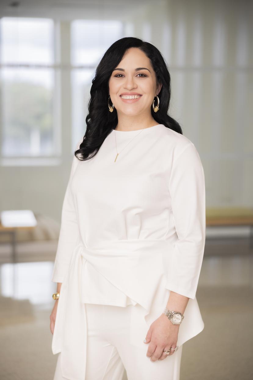 Helen Oquendo del Toro, MD, FACOG, es ginecóloga pediátrica y de adolescentes; y catedrática auxiliar del Departamento de Obstetricia y Ginecología de la Universidad de Puerto Rico.
