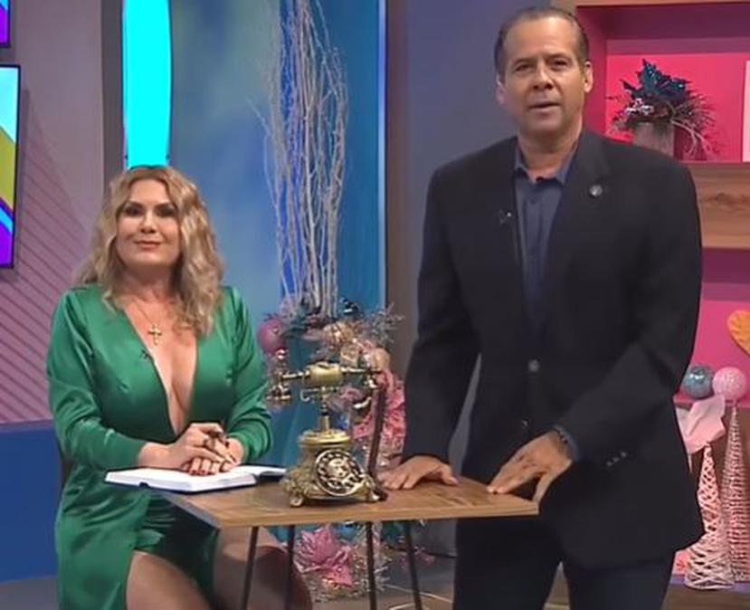 La locutora y presentadora Deddie Romero y Georgie Navarro durante el segmento “El cuadro de Georgie” del programa “PR en Vivo” de TeleOnce.