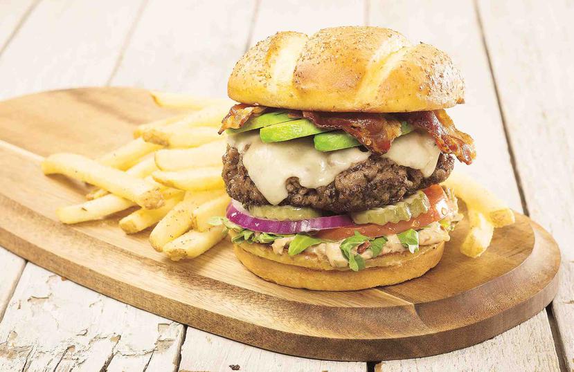 La hamburguesa es uno de los alimentos predilectos de grandes y chicos en todo el mundo. (Archivo / GFR Media)