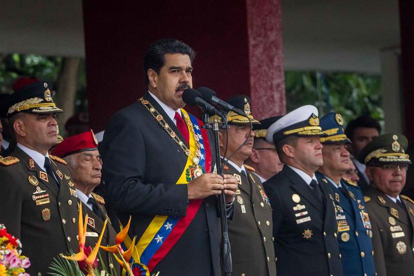 Nicolás Maduro pronunció su discurso desde la casa presidencial de Miraflores. (EFE)
