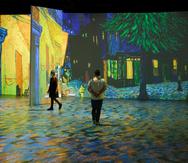 En la exposición “Beyond Van Gogh: The Immersive Experience", las obras de arte clásicas se proyectan en formas 3D.