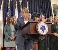 La gobernadora de Massachusetts, Maura Healey, declara un estado de emergencia el martes 8 de agosto de 2023, en Boston, por las llegadas de migrantes al estado.
