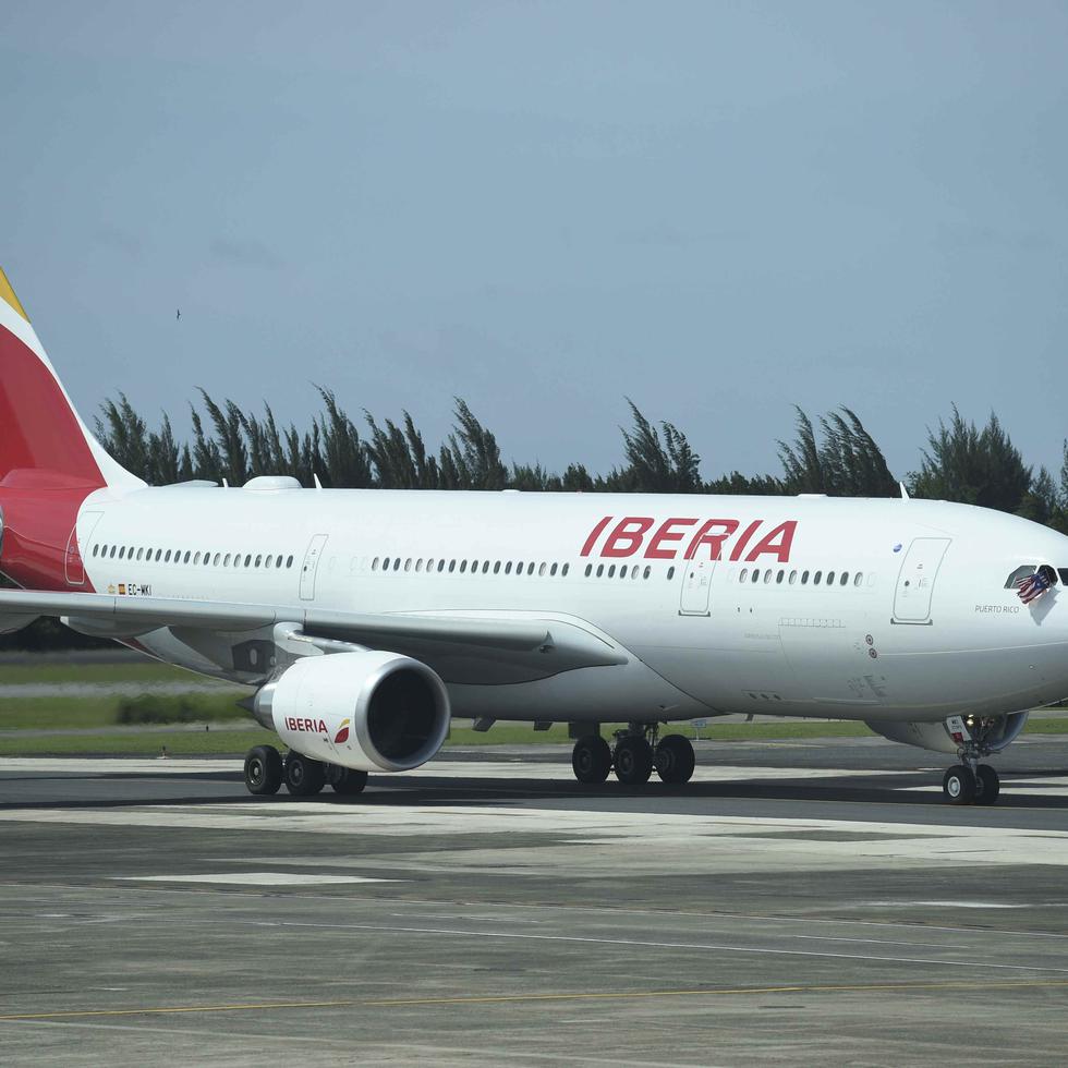 Iberia opera cinco vuelos semanales entre Madrid y San Juan.