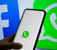 A eso del mediodía del 4 de octubre usuarios reportaron que no podían utilizar aplicaciones como WhatsApp.