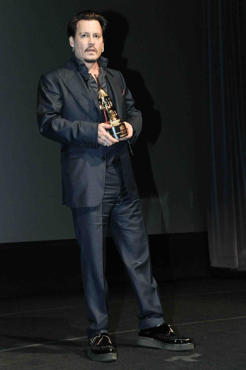 Universal pretende recuperar la historia de "The Invisible Man" con Johnny Depp al frente del reparto.