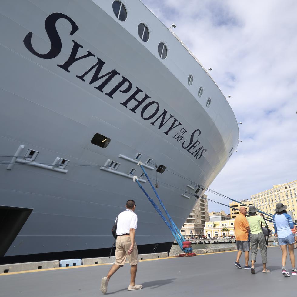 El crucero Symphony of the Seas fue el primero que canceló su entrada a Puerto Rico.